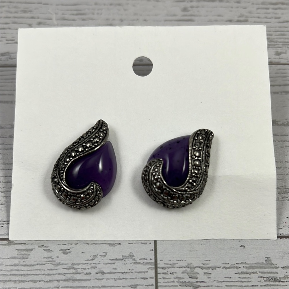 Elegant Vintage Purple and Silvertone Earrings